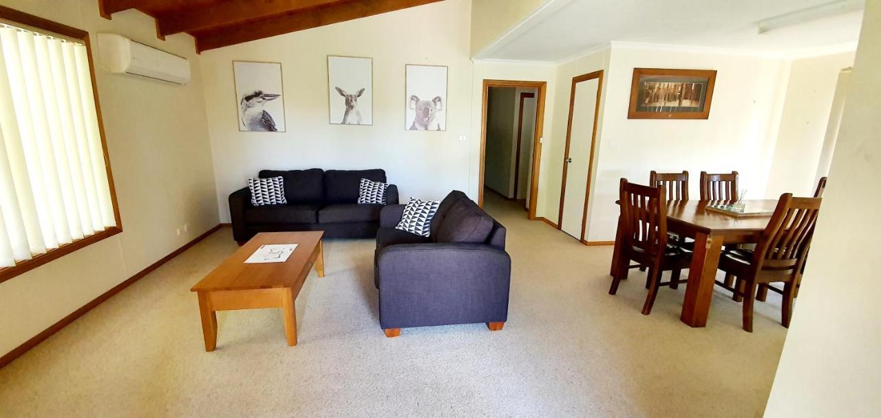 The Convent Boutique Accommodation ヘイ エクステリア 写真